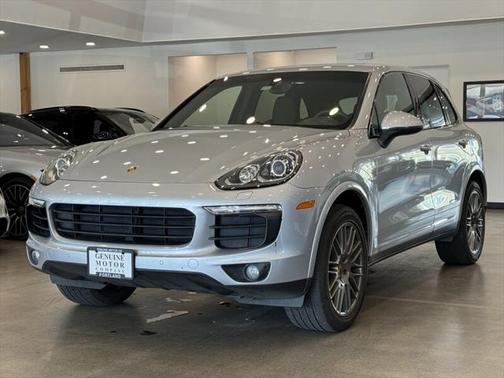 2017 Porsche Cayenne E-Hybrid S