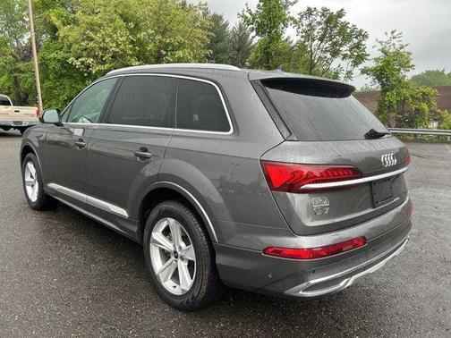 2021 Audi Q7 45 Premium