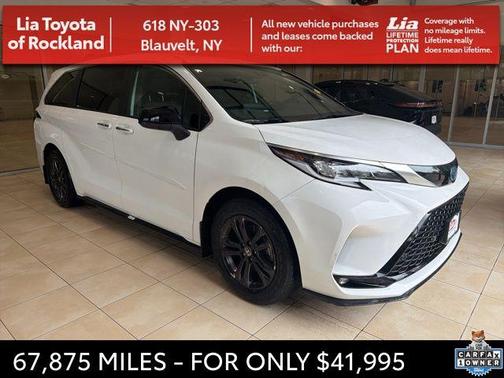 Ice Cap 2024 Toyota Sienna XSE 7 Passenger