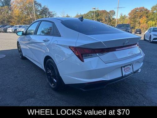 2023 Hyundai ELANTRA HEV Blue