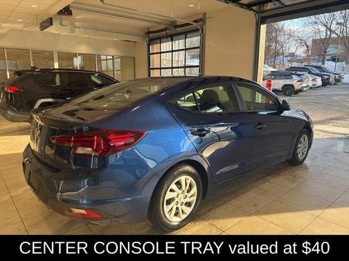 2020 Hyundai ELANTRA SE