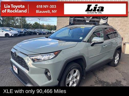 2020 Toyota RAV4 XLE