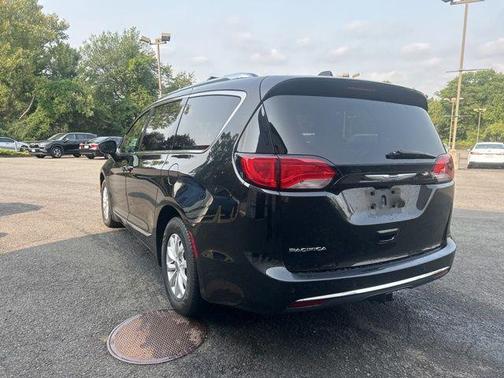 2018 Chrysler Pacifica Touring-L Plus