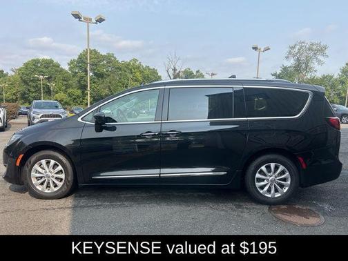 2018 Chrysler Pacifica Touring-L Plus