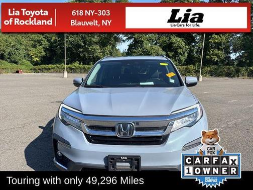 2022 Honda Pilot Touring 8-Passenger