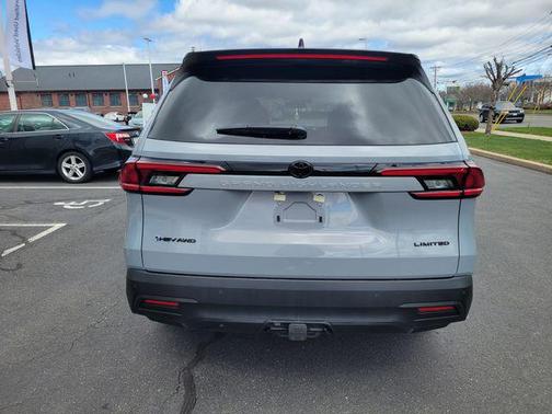 2025 Toyota Grand Highlander Hybrid Nightshade Edition