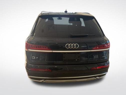 2023 Audi Q7 55 Premium