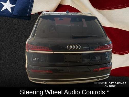 Waitomo Blue Metallic 2023 Audi Q7 55 Premium