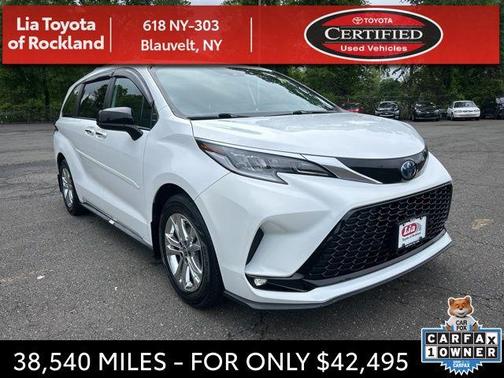 2022 Toyota Sienna XSE 7 Passenger