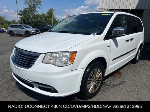 2014 Chrysler Town & Country Touring-L