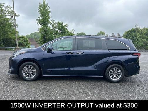 2021 Toyota Sienna XLE 7 Passenger