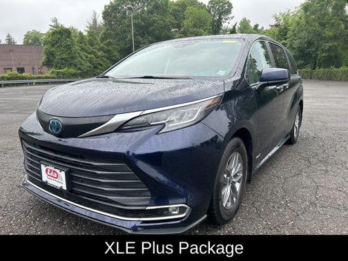2021 Toyota Sienna XLE 7 Passenger
