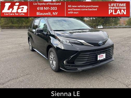 2025 Toyota Sienna LE