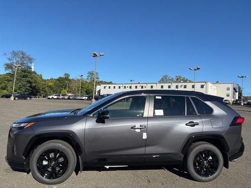 2025 Toyota RAV4 Hybrid SE