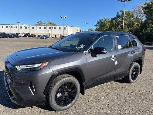2025 Toyota RAV4 Hybrid SE