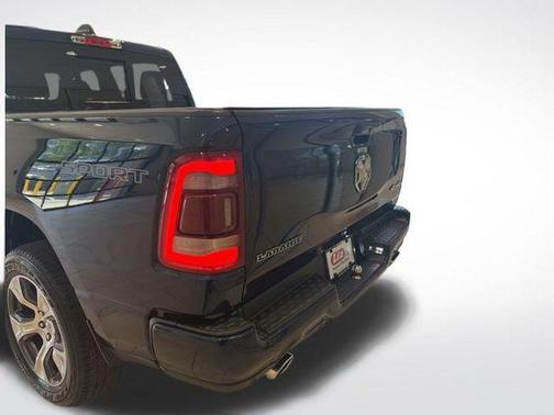 Patriot Blue Pearlcoat 2023 RAM 1500 Laramie