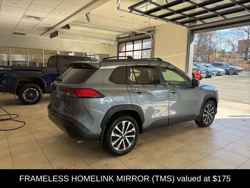 2022 Toyota Corolla Cross XLE