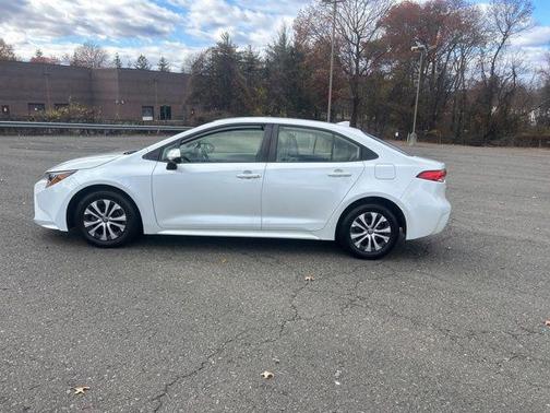 2022 Toyota Corolla Hybrid LE