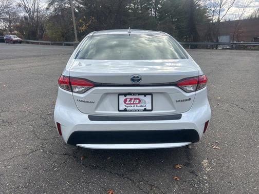 2022 Toyota Corolla Hybrid LE