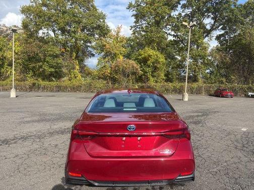 2020 Toyota Avalon Hybrid Limited