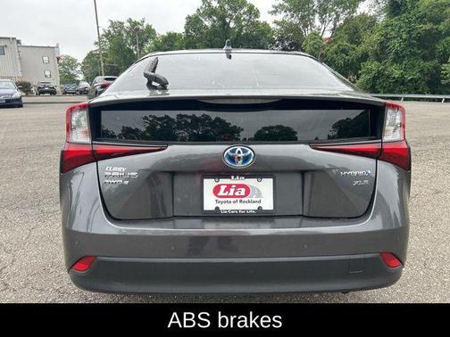2020 Toyota Prius XLE