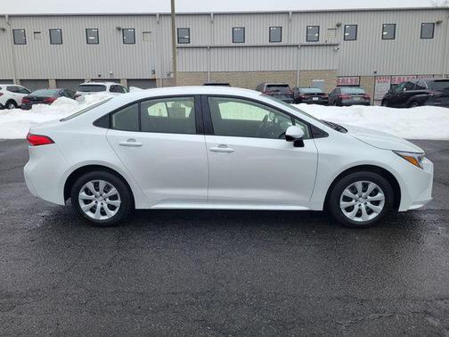 2026 Toyota Corolla Hybrid LE