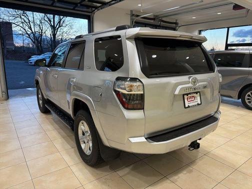 2024 Toyota 4Runner SR5