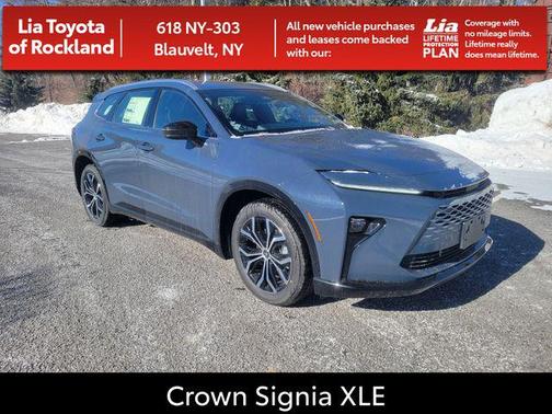 2025 Toyota Crown Signia XLE
