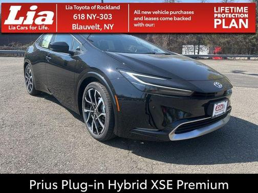 2025 Toyota Prius L