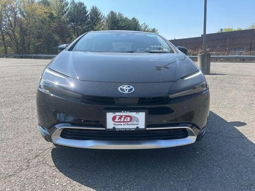 2025 Toyota Prius L