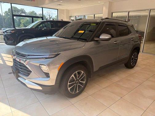 Sterling Gray Metallic 2024 Chevrolet Trailblazer LT