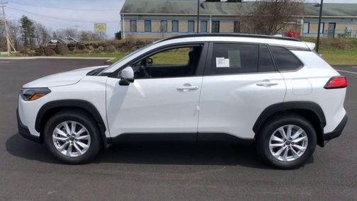 2025 Toyota Corolla Cross LE