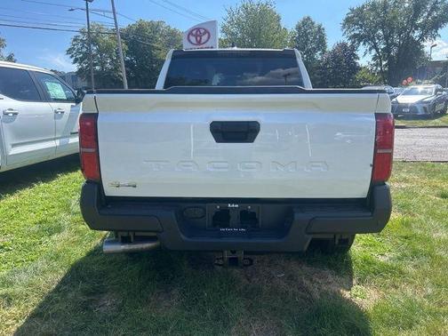 2025 Toyota Tacoma SR
