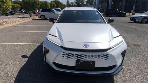 2025 Toyota Crown Signia XLE