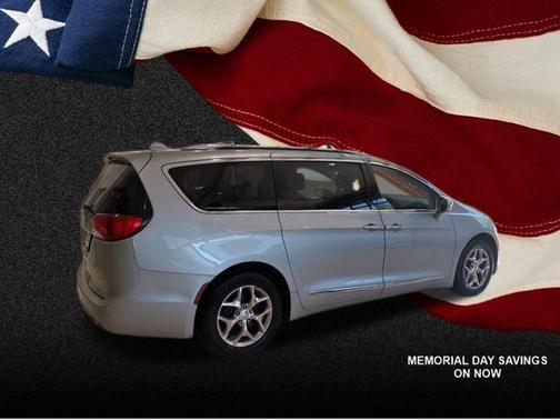 Billet Silver Metallic Clearcoat 2018 Chrysler Pacifica Limited
