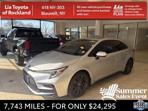 Classic Silver Metallic 2024 Toyota Corolla SE