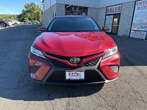 2018 Toyota Camry SE