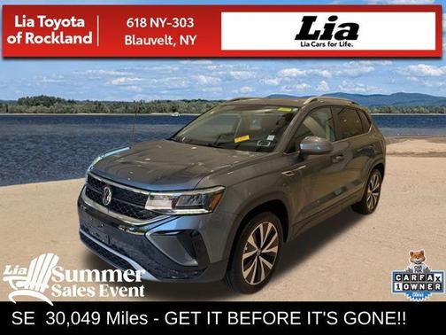 Gray 2022 Volkswagen Taos 1.5T SE
