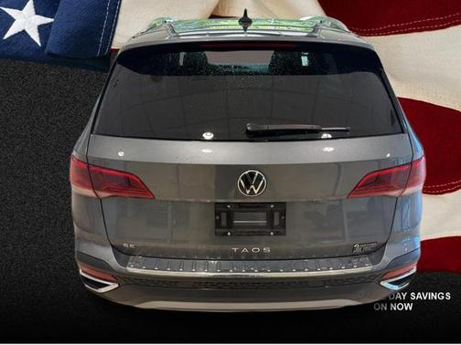 Gray 2022 Volkswagen Taos 1.5T SE