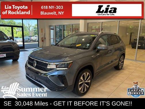 Gray 2022 Volkswagen Taos 1.5T SE