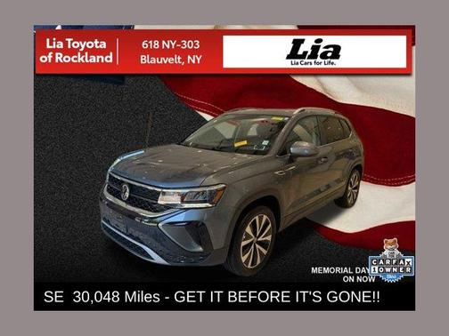 Gray 2022 Volkswagen Taos 1.5T SE
