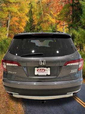 Lunar Silver Metallic 2019 Honda Pilot Touring 8-Passenger