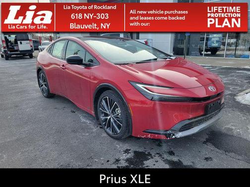 2025 Toyota Prius XLE