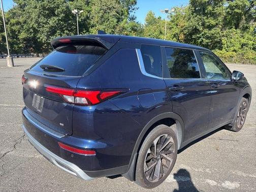2023 Mitsubishi Outlander SE 2.5 2WD