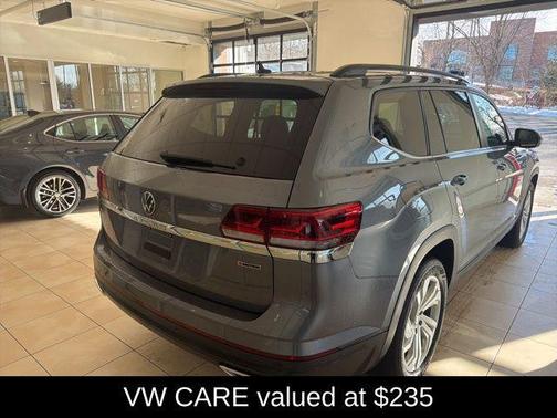 2022 Volkswagen Atlas 2.0T SE w/Technology 4MOTION