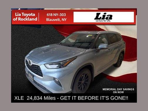 Moon Dust 2023 Toyota Highlander XLE