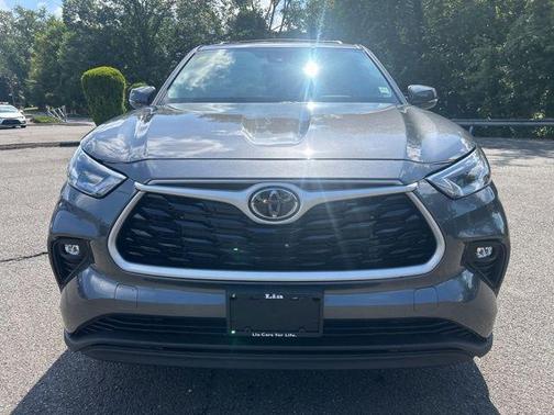 2025 Toyota Highlander LE