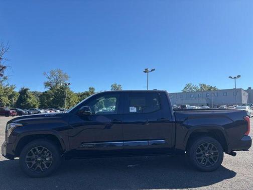 2026 Toyota Tundra Hybrid Platinum
