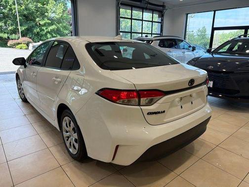 Ice Cap 2023 Toyota Corolla LE