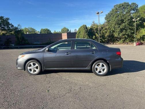 2012 Toyota Corolla LE
